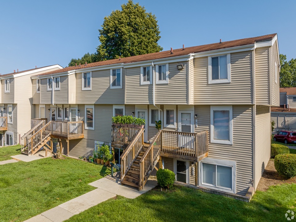 Beautiful layout at Arrowtree Apartments, Okemos, MI 48864